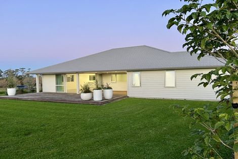 Photo of property in 22 Lone Gum Lane, Kerikeri, 0230