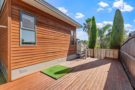 Photo of property in 22 Coralsea Way, Arkles Bay, Whangaparaoa, 0932