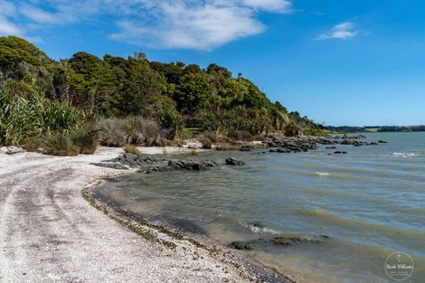 Photo of property in 15 Lancewood Lane, Pahi, Paparoa, 0571