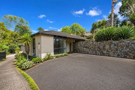 Photo of property in 30 Charles Dickens Drive, Mellons Bay, Auckland, 2014