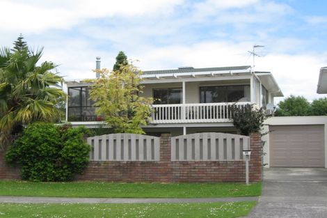 Photo of property in 74 Laurence Street, Manly, Whangaparaoa, 0930