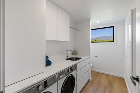 Photo of property in 485 Tarras-cromwell Road, Northburn, Cromwell, 9383