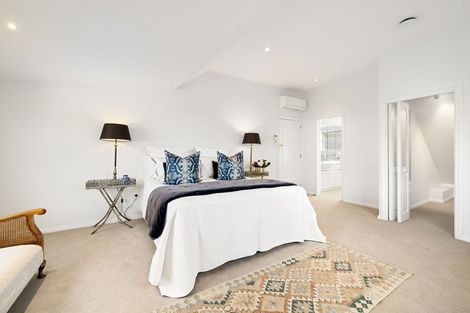 Photo of property in 9 Kotare Street, Fendalton, Christchurch, 8041