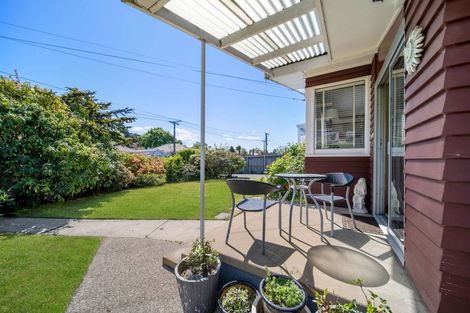 Photo of property in 8 Watson Street, Green Island, Dunedin, 9018