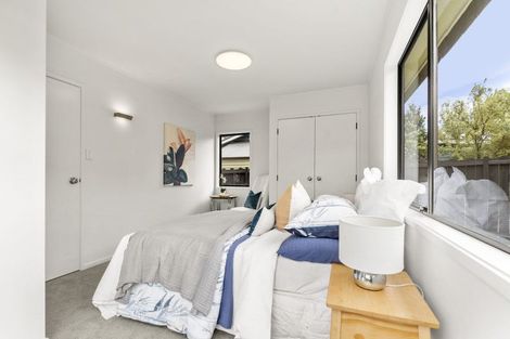 Photo of property in 2/94 Norwood Road, Bayswater, Auckland, 0622