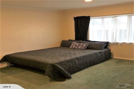 Photo of property in 4 Mattalie Place, Manurewa, Auckland, 2105