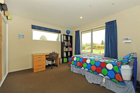 Photo of property in 3/1280 West Coast Road, West Melton, Christchurch, 7671