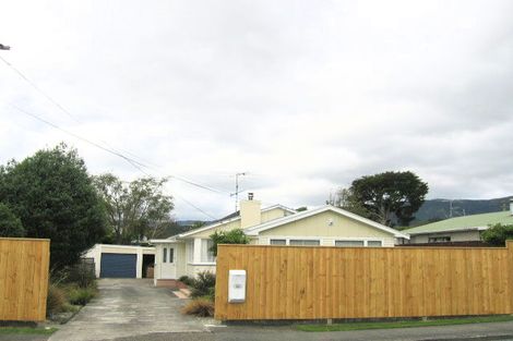 Photo of property in 44 Ebdentown Street, Ebdentown, Upper Hutt, 5018