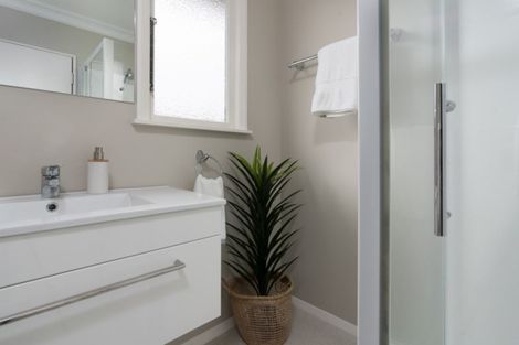 Photo of property in 38 Jellicoe Street, Greytown, 5712