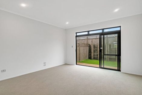 Photo of property in 4d Nohoanga Road, Karaka, Papakura, 2113