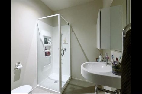 Photo of property in 8/2 Onslow Road, Khandallah, Wellington, 6035