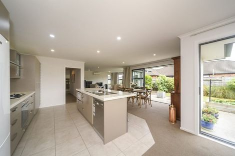 Photo of property in 15 Lorenzo Place, Kelvin Grove, Palmerston North, 4414