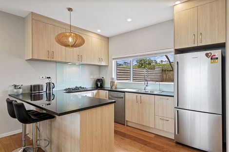 Photo of property in 8/147 Albany Highway, Unsworth Heights, Auckland, 0632