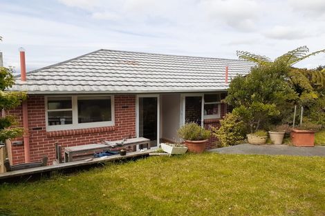 Photo of property in 37 Huntleigh Park Way, Ngaio, Wellington, 6035