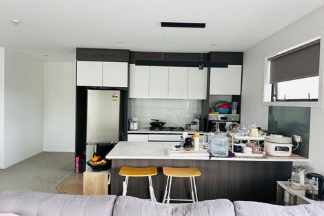 Photo of property in 216a Bucklands Road, Bucklands Beach, Auckland, 2012