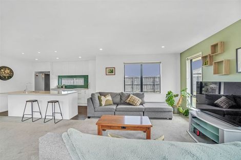 Photo of property in 43 Avanda Avenue, Rolleston, 7615