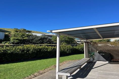 Photo of property in 2/56 Ridgemount Rise, Mangere Bridge, Auckland, 2022