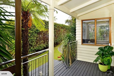 Photo of property in 1/15 Sunnynook Road, Forrest Hill, Auckland, 0620