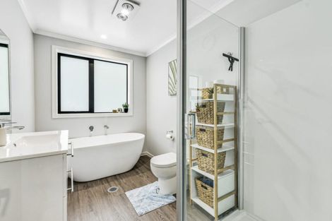 Photo of property in 2/64 Cabourne Drive, Glenview, Hamilton, 3206