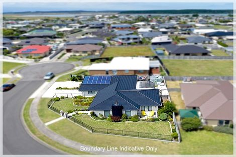 Photo of property in 10 Oxnam Place, Foxton Beach, Foxton, 4815
