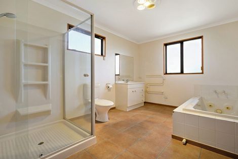 Photo of property in 2/18 Wentworth Street, Ilam, Christchurch, 8041