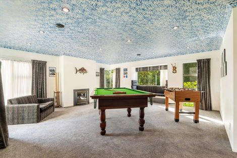 Photo of property in 88 Boord Crescent, Kumeu, 0891