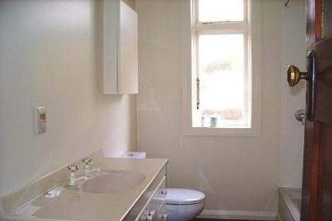 Photo of property in 1/33 Richmond Grove, Woburn, Lower Hutt, 5010