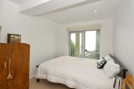 Photo of property in 9a Robieson Street, Roseneath, Wellington, 6011