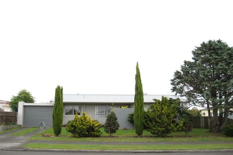 Photo of property in 16 Trimble Place, Bell Block, New Plymouth, 4312