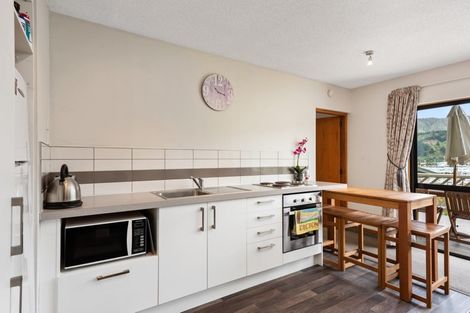 Photo of property in 6c Rutland Street, Picton, 7220