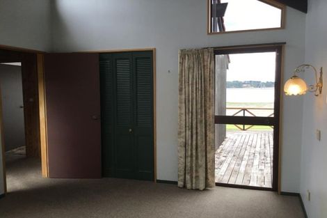 Photo of property in 50-52 The Esplanade, Omokoroa, 3114