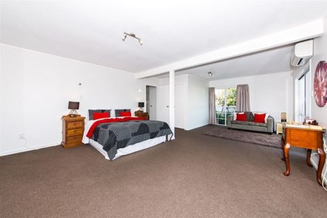 Photo of property in 24 Venus Place, Half Moon Bay, Auckland, 2012