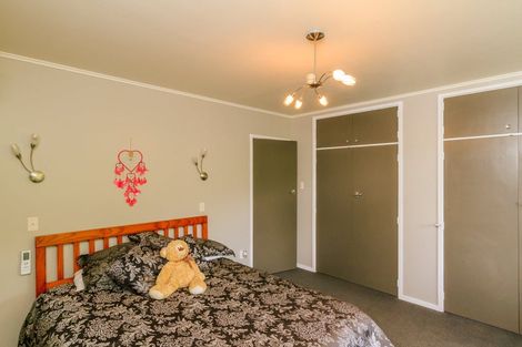 Photo of property in 64 Pomare Road, Tirohanga, Lower Hutt, 5010