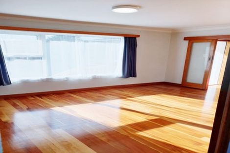 Photo of property in 2c Wendell Place, Greenlane, Auckland, 1061