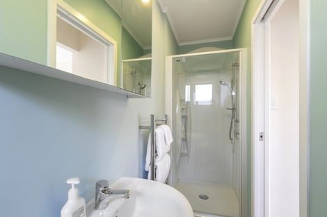 Photo of property in 25 Laurel Grove, Maungaraki, Lower Hutt, 5010