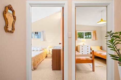 Photo of property in 16 Dalton Road, Snells Beach, 0920