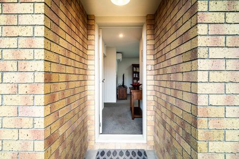 Photo of property in 10 Peel Close, Rolleston, 7614