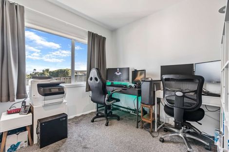 Photo of property in 106 Isabella Drive, Pukekohe, 2120