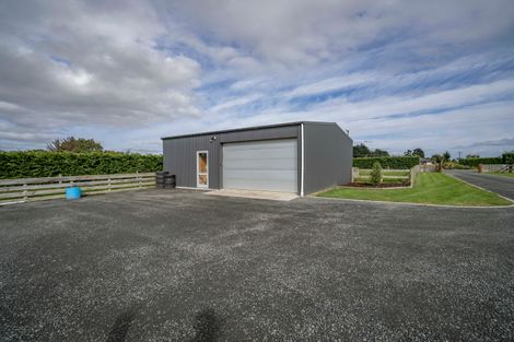 Photo of property in 15 Wilcox Road, Seaward Bush, Invercargill, 9871
