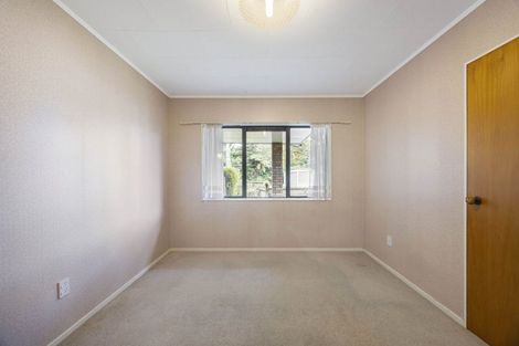 Photo of property in 13 Pentland Place, Highlands Park, New Plymouth, 4312