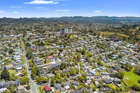 Photo of property in 10 Glucina Place, Glen Eden, Auckland, 0602