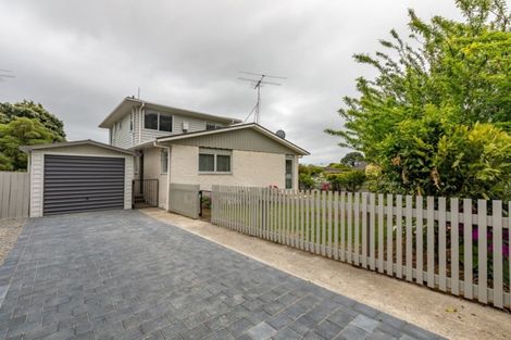 Photo of property in 2a Sylvan Avenue, Waikanae, 5036