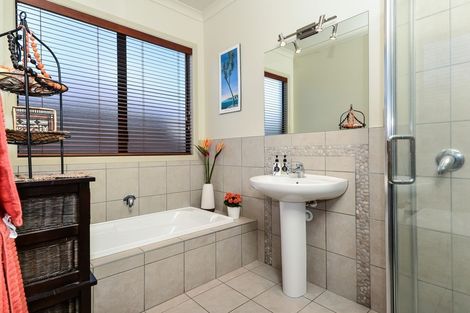 Photo of property in 12 Shalimar Place, Huntington, Hamilton, 3210