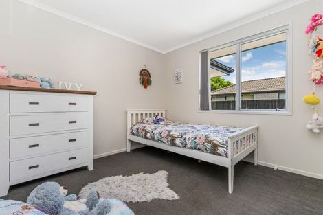 Photo of property in 39 Sunningdale Street, Wattle Downs, Auckland, 2103