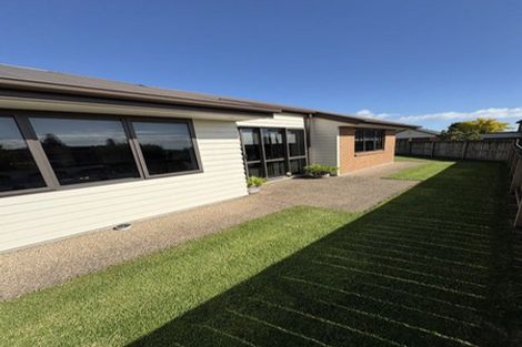 Photo of property in 2 Alva Glen Place, Pyes Pa, Tauranga, 3112