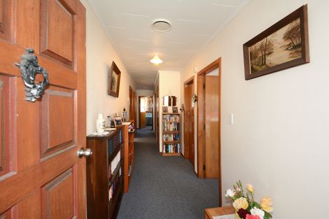 Photo of property in 407b Kaikorai Valley Road, Bradford, Dunedin, 9011