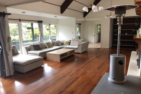 Photo of property in 34 Tawini Road, Titirangi, Auckland, 0604