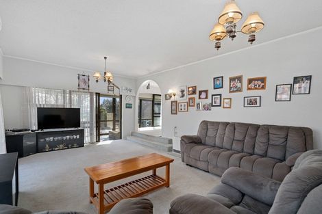 Photo of property in 2 Ngahere Street, Inglewood, 4330