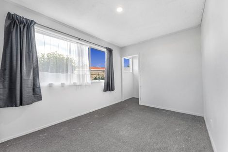 Photo of property in 2/48 Tabitha Crescent, Henderson, Auckland, 0612