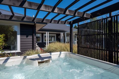 Photo of property in 500 Kinloch Road, Kinloch, Taupo, 3377